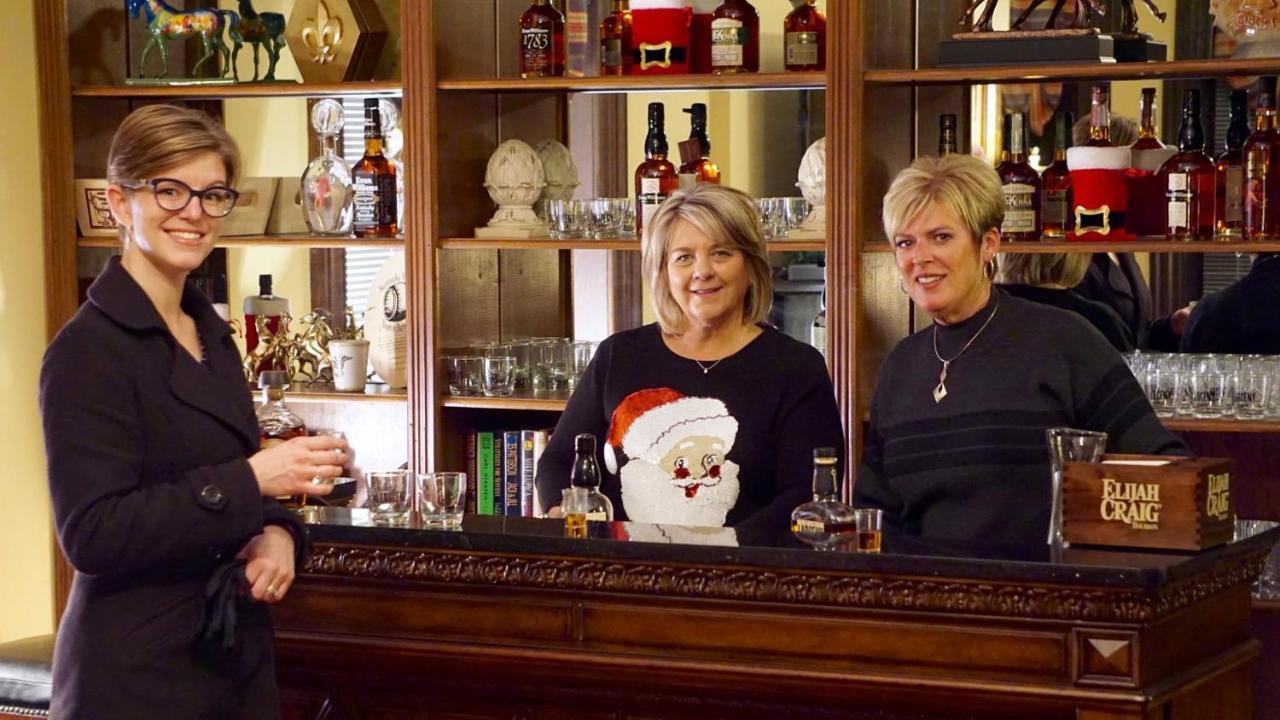 Louisville Bourbon Inn ภายนอก รูปภาพ